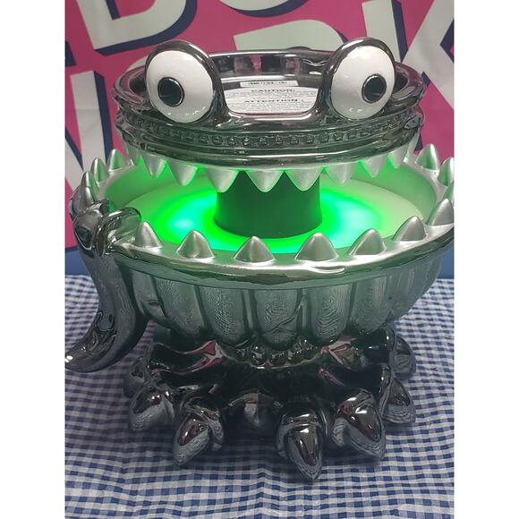 BBW Light-up Monster Large 3 Wick Candle Holder Pedestal Home Fragran - Picture 2 of 7